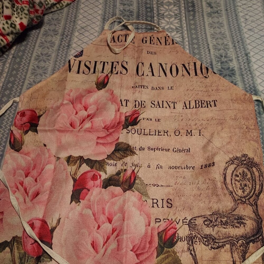 Vintage looking apron